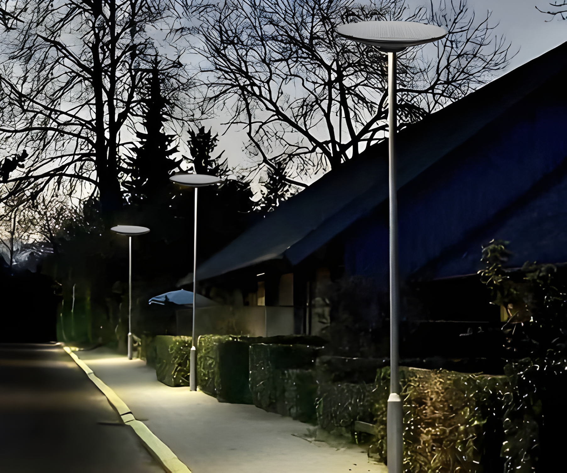 Outdoor Solar Garden Light-use
